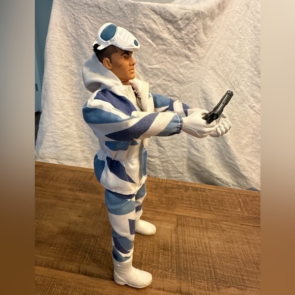 Vintage 1996 Hasbro Pawtucket GI Joe in Alpine Assault Artic Camo with ski mask - Picture 8 of 16